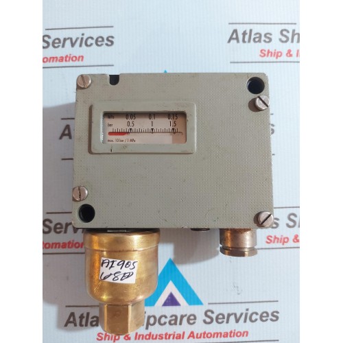 TRAFAG 940.2373.901 PRESSURE TRANSMITTER 0.2...1.6 Bar