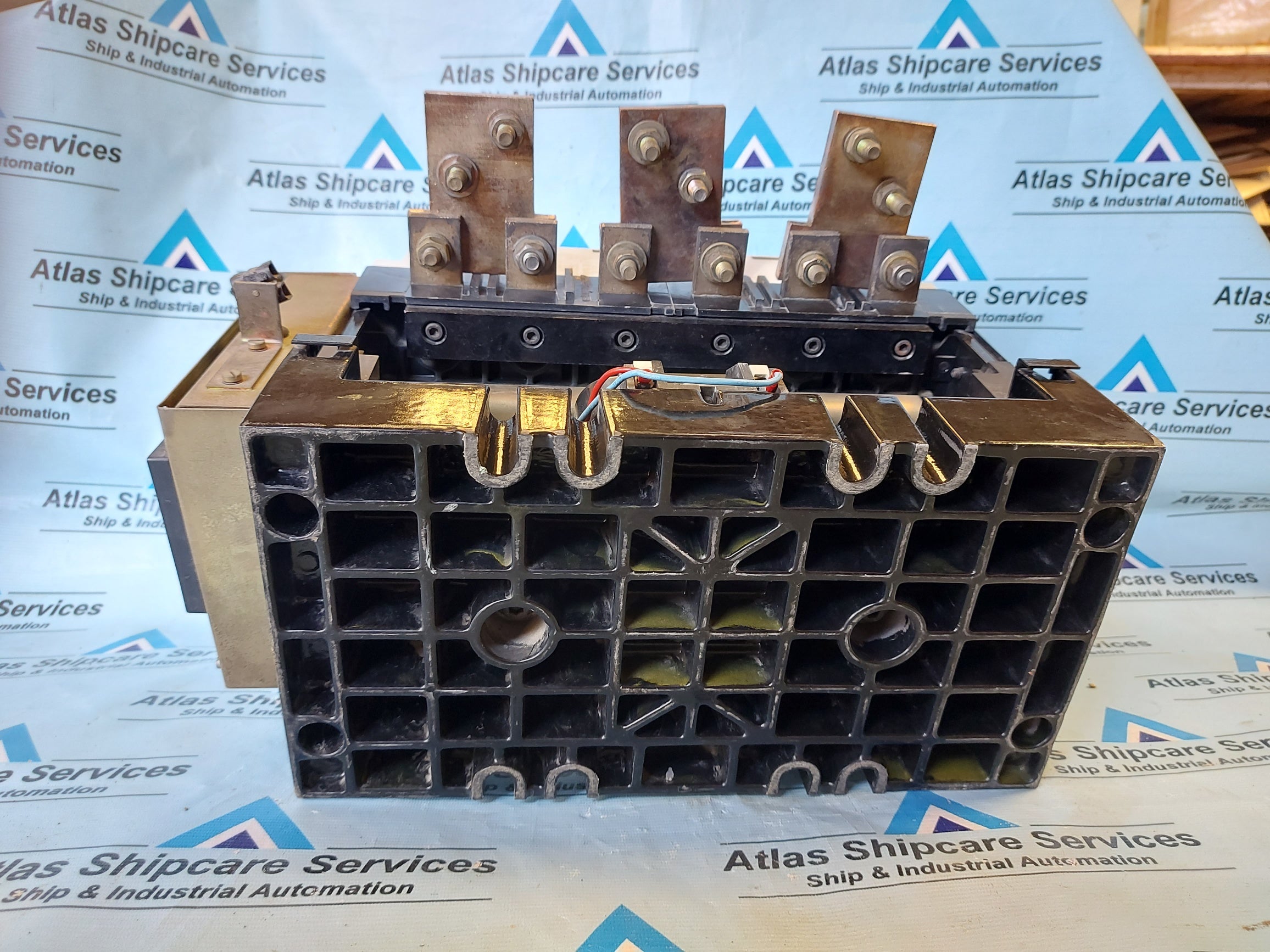 GE CK13BA300 CONTACTOR 1250A 600VAC 50/60Hz