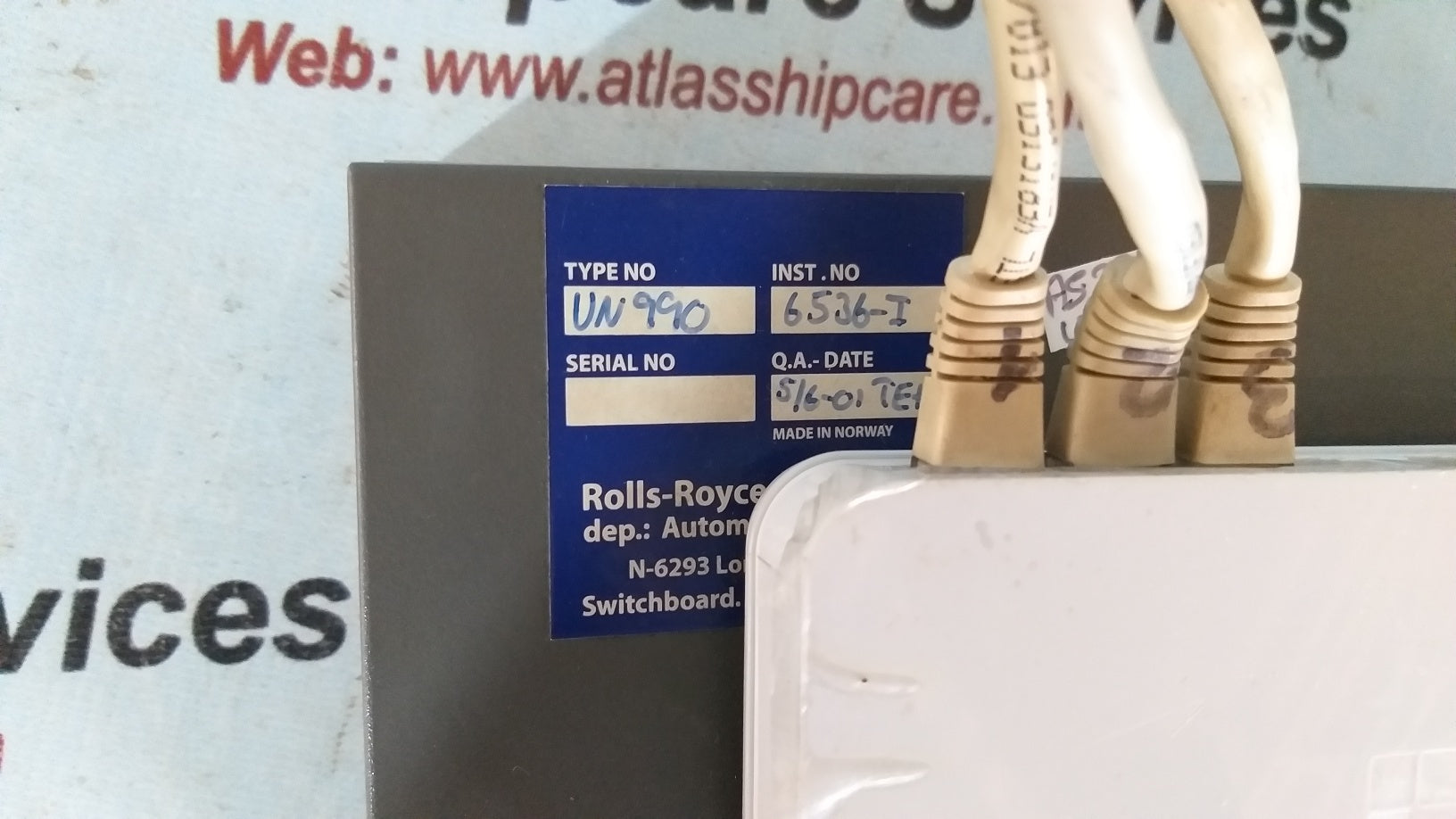 HP J4097A ProCurve Switch 408 8-Port 10/100 Mbps