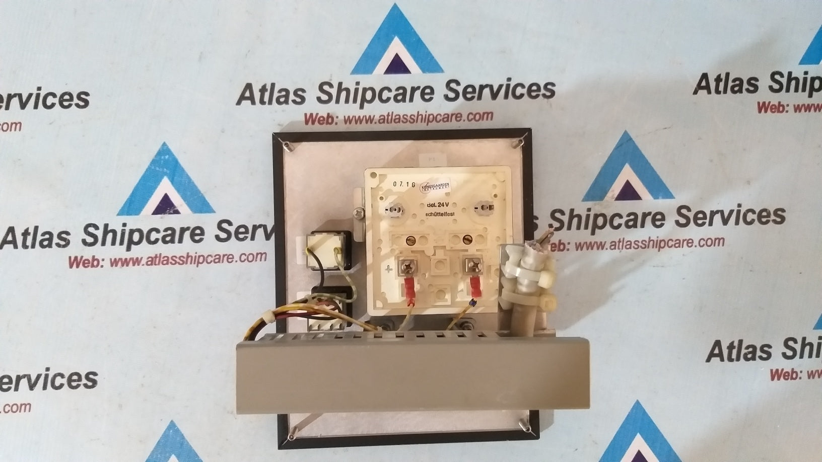 Rolls-Royce Main Engine Rpm Control Panel