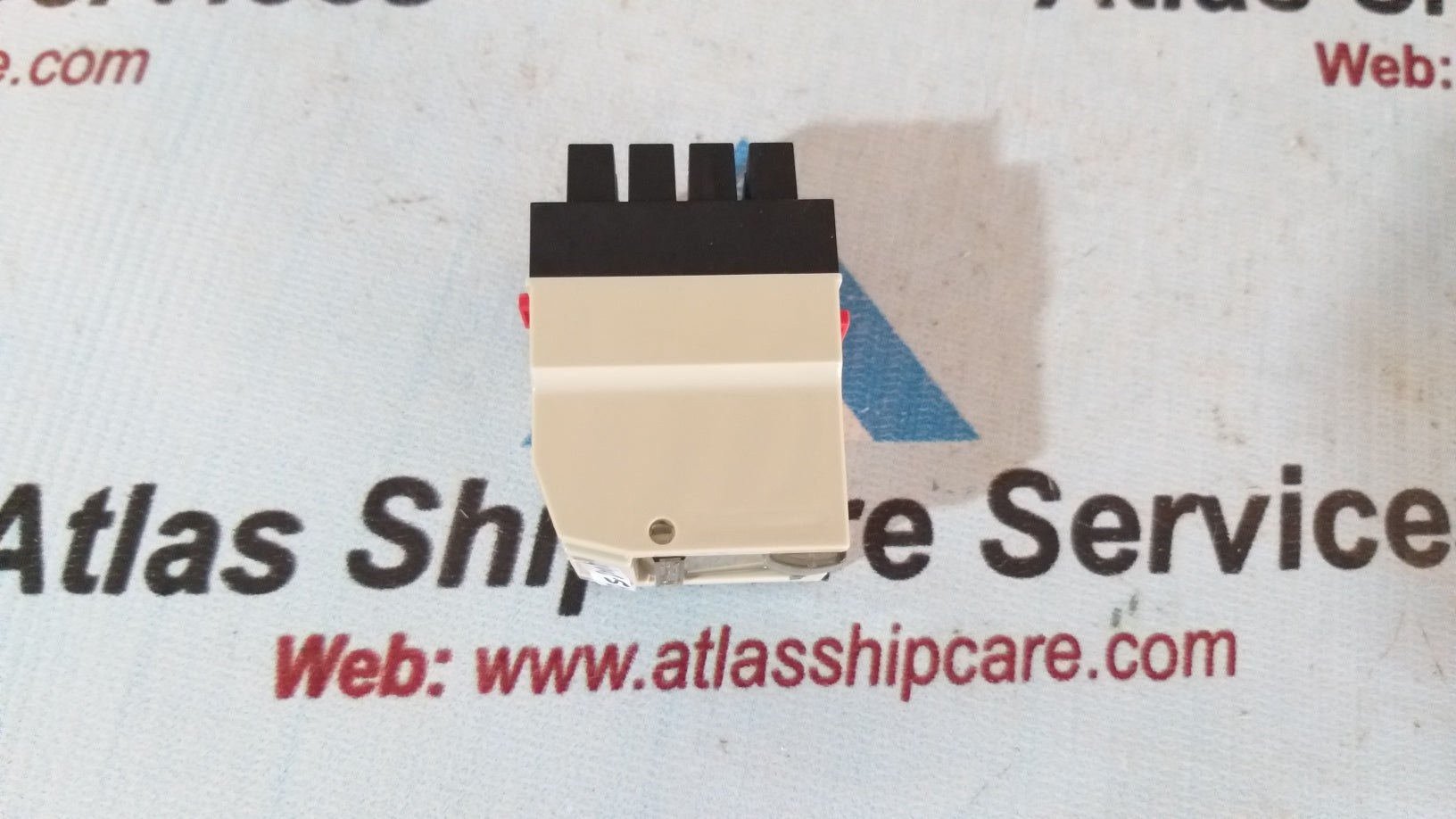 Schneider Electric RHN 422B Relay 24V With Base