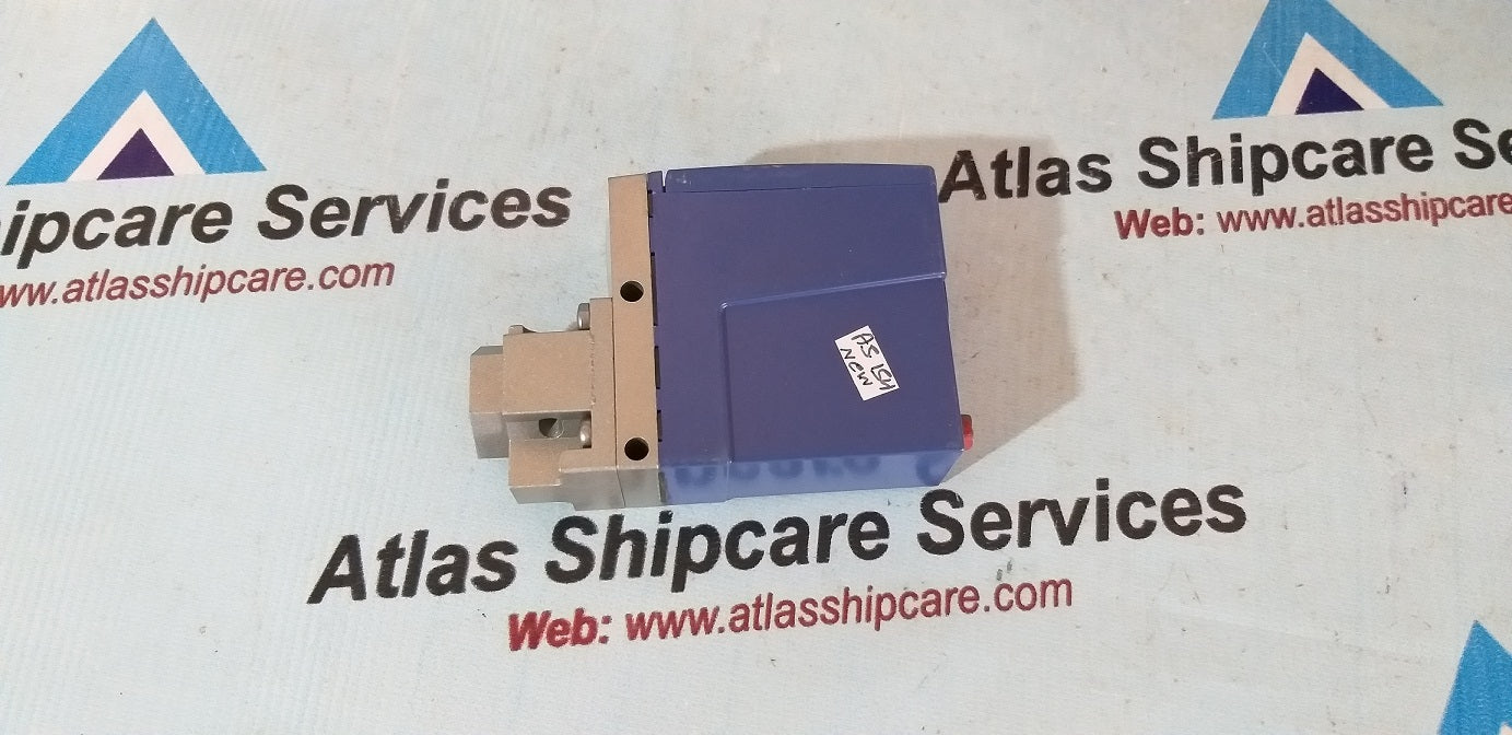 Telemecanique XML A070E2S11 Pressure Switch