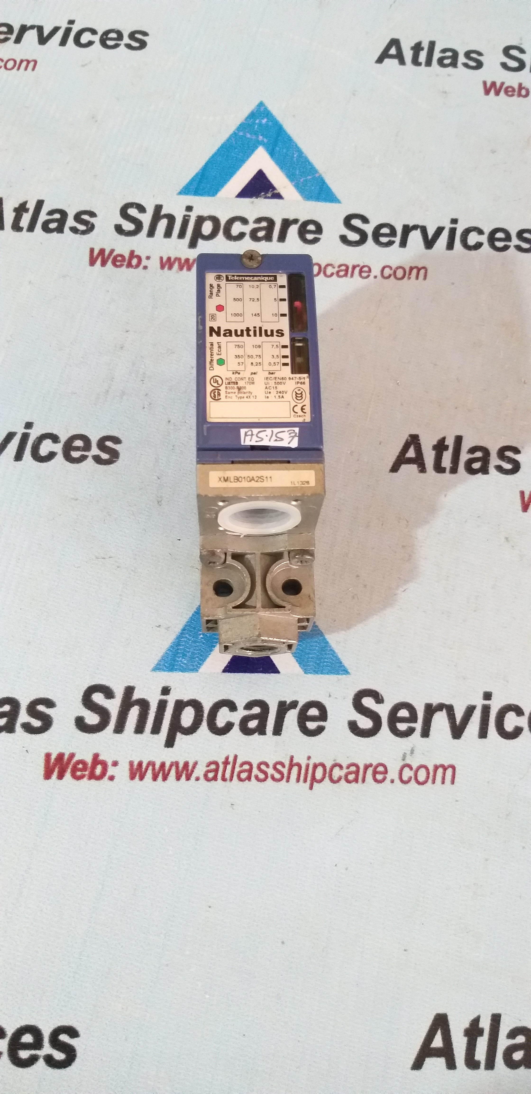 Telemecanique XMLB010A2S11 Pressure Switch