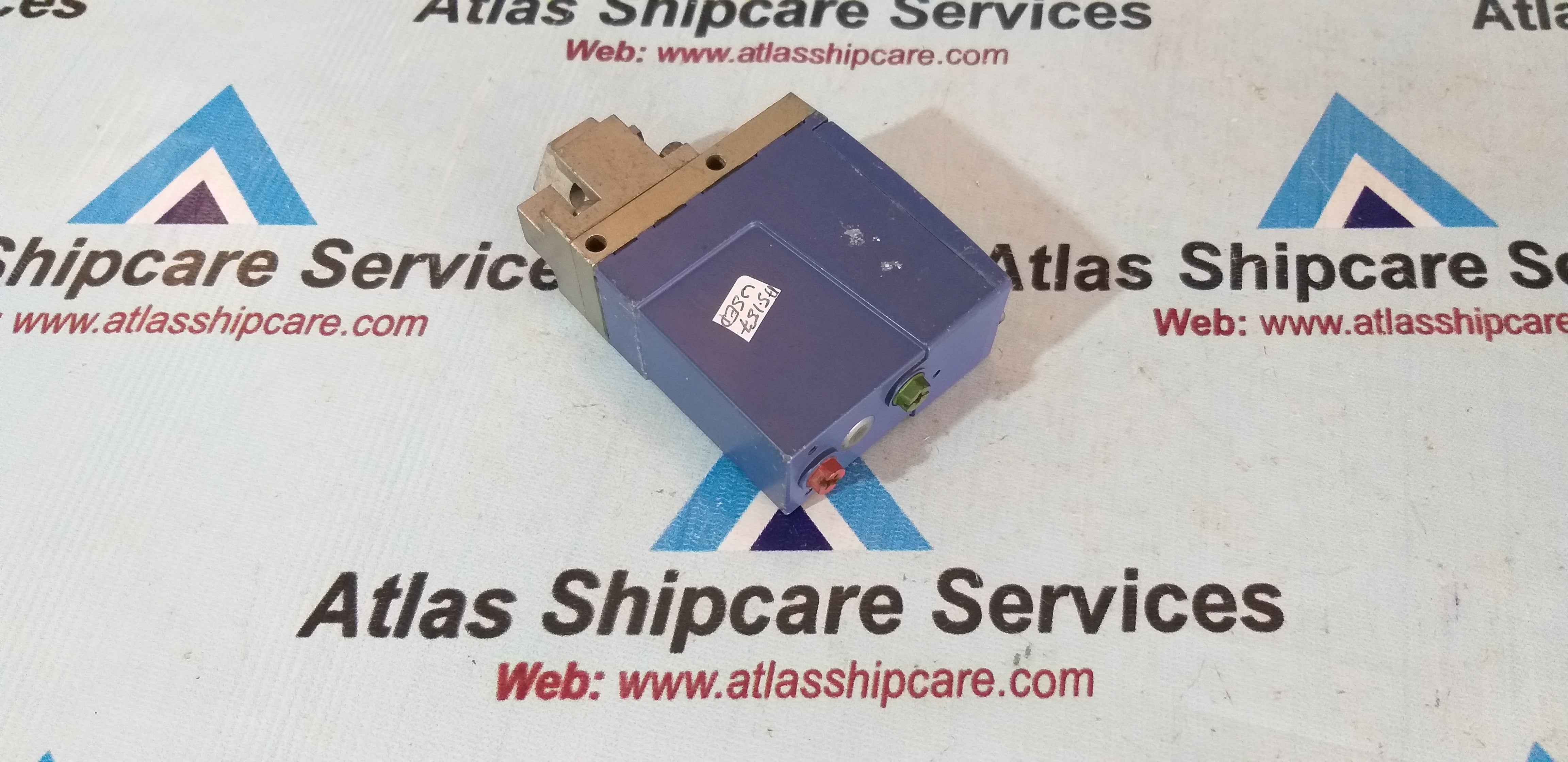 Telemecanique XMLB010A2S11 Pressure Switch